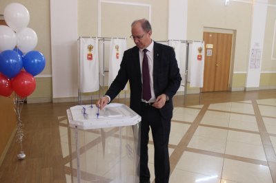 Глава района проголосовал на выборах Президента РФ